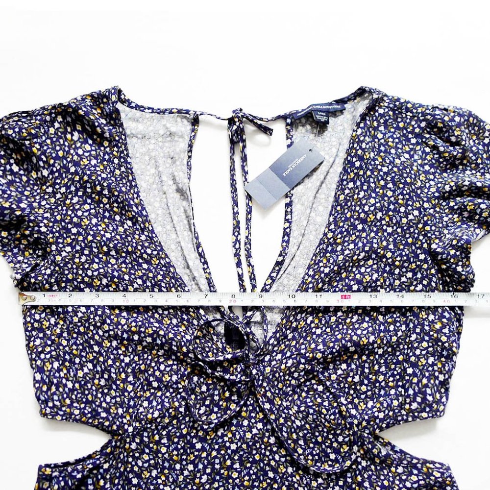 NEW WITH TAG AMERICAN EAGLE Sexy Cutout Tie Front & Back Floral Dress Small - Picture 3 of 7